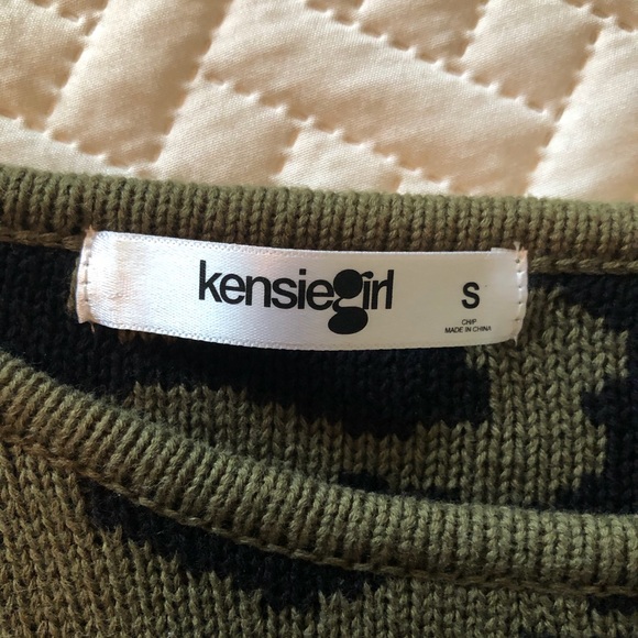 Kensie brand olive green and black leopard print sweater - Picture 8 of 11